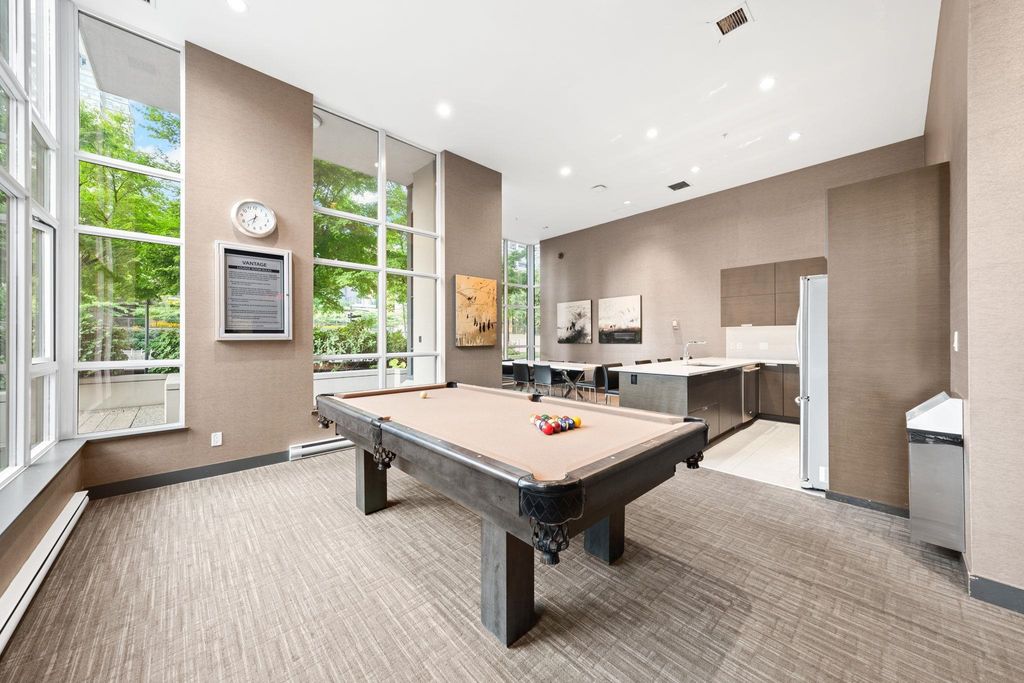 listing image 1100302905421603780