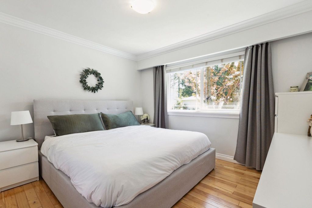 listing image 1101735181232871289