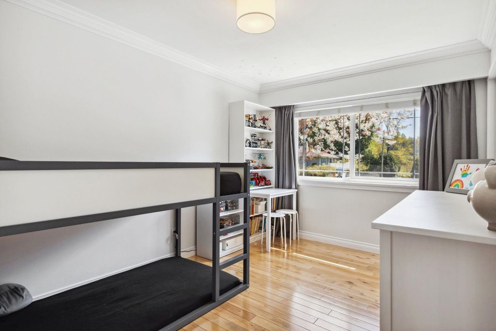 listing image 1105020273142604143