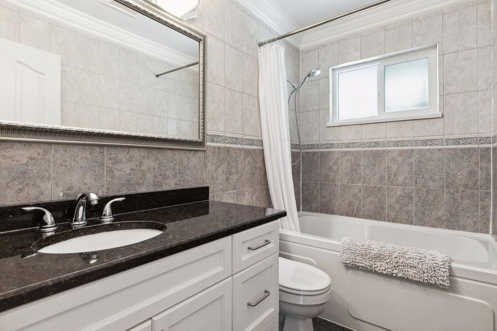 listing image 1109759659491519280