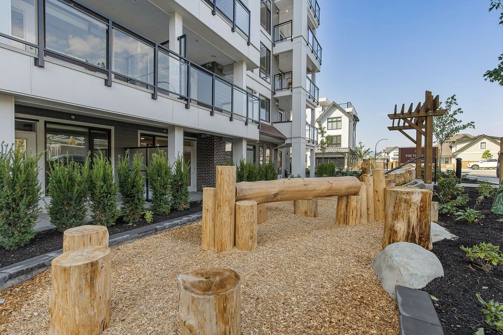 listing image 1108523727117768820