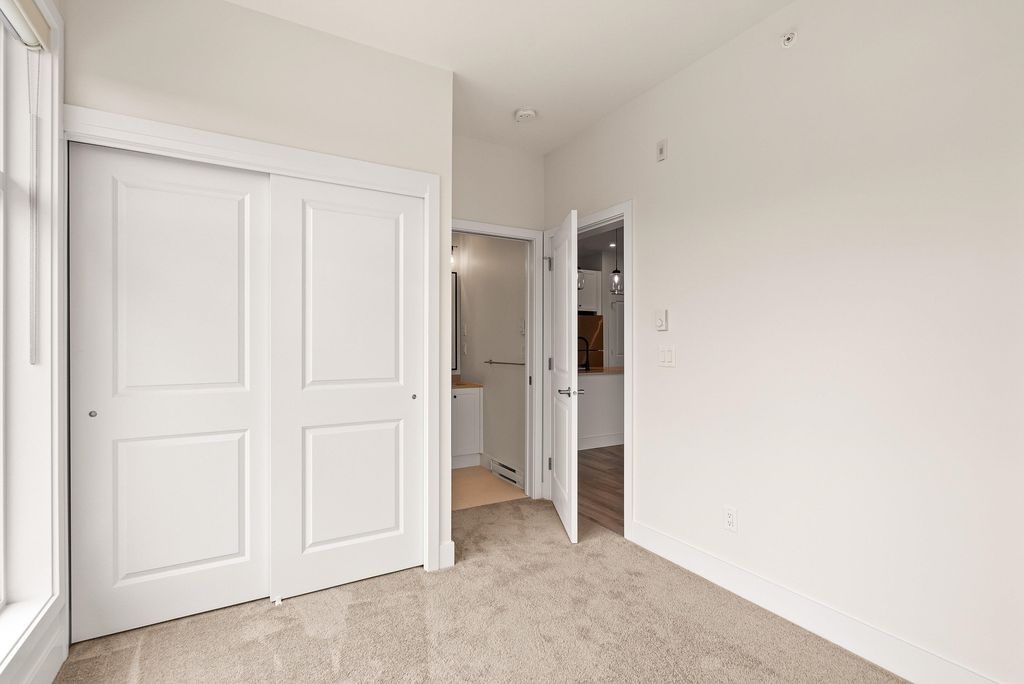 listing image 1108734899355595338