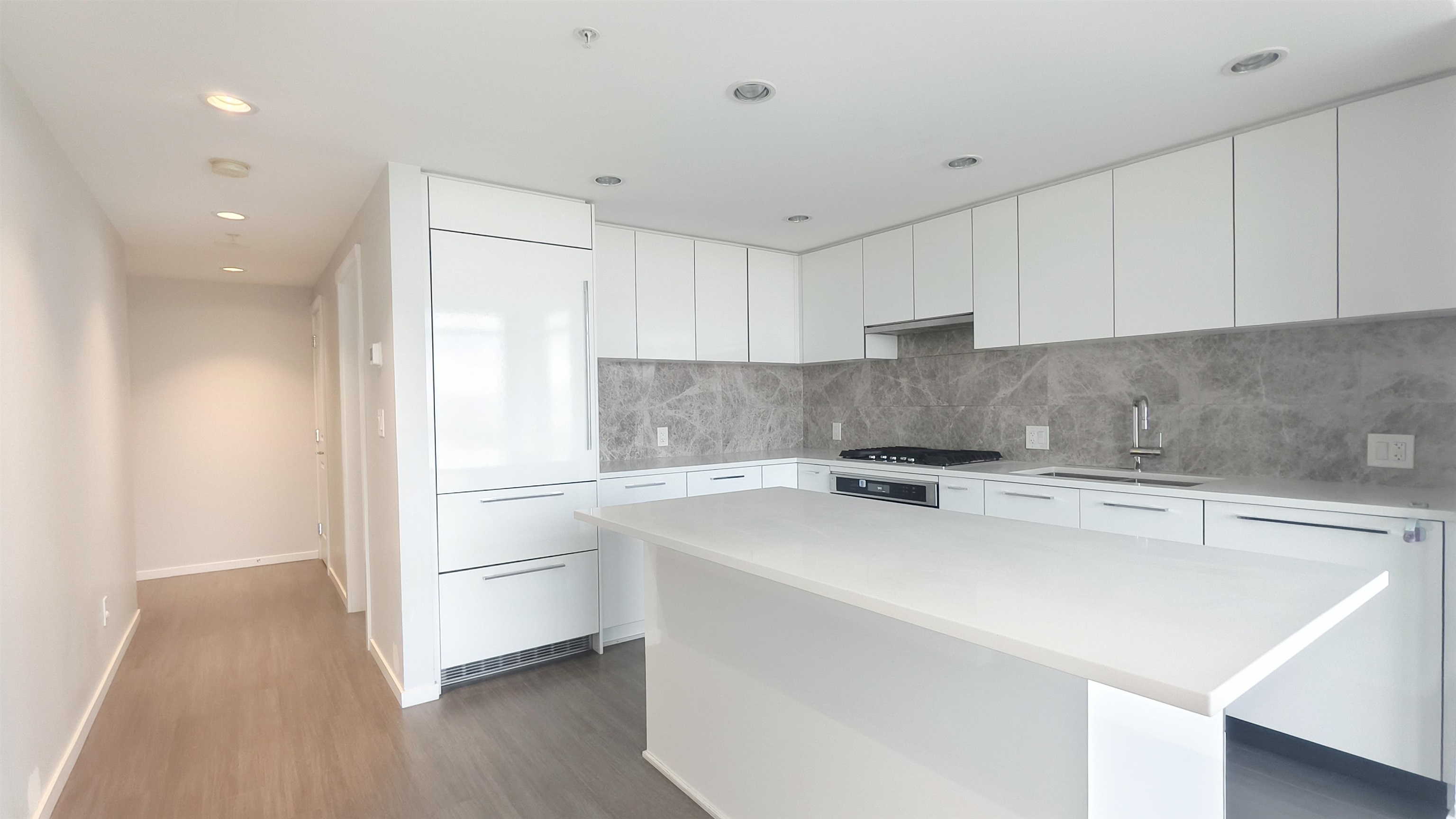 6700 Dunblane Avenue 2906