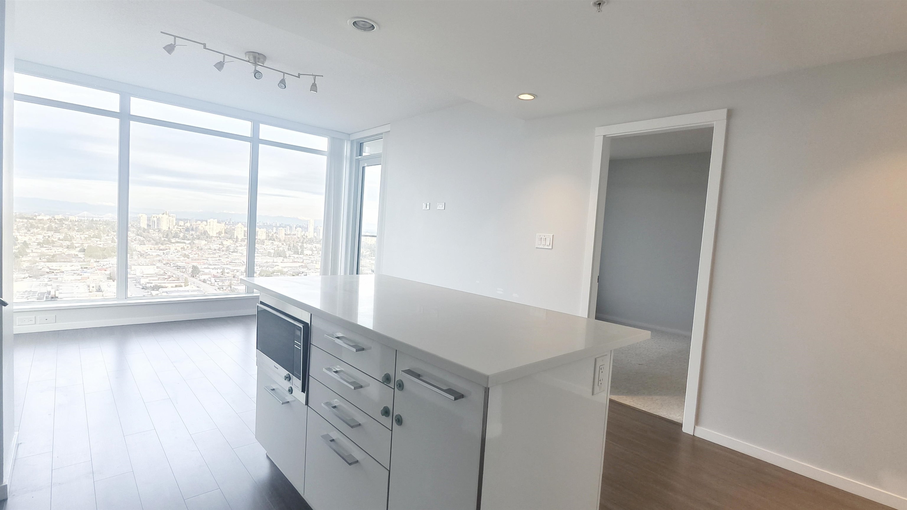 6700 Dunblane Avenue 2906