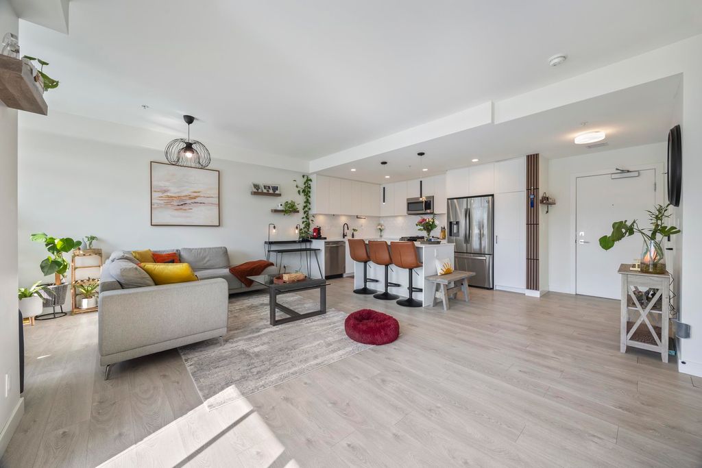 Photo of 8327 201 Street #505, Langley, BC V2Y 3P5 (MLS # R3125382)