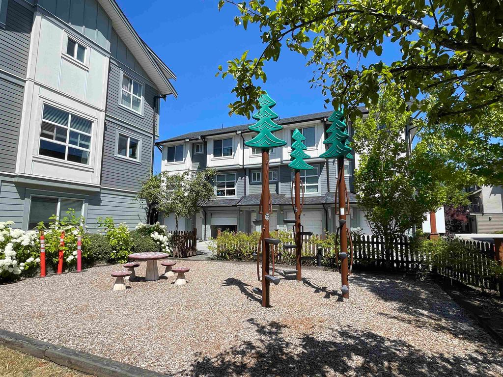 listing image 1102414558961916057