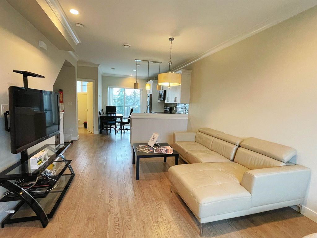 listing image 1109321967605354414