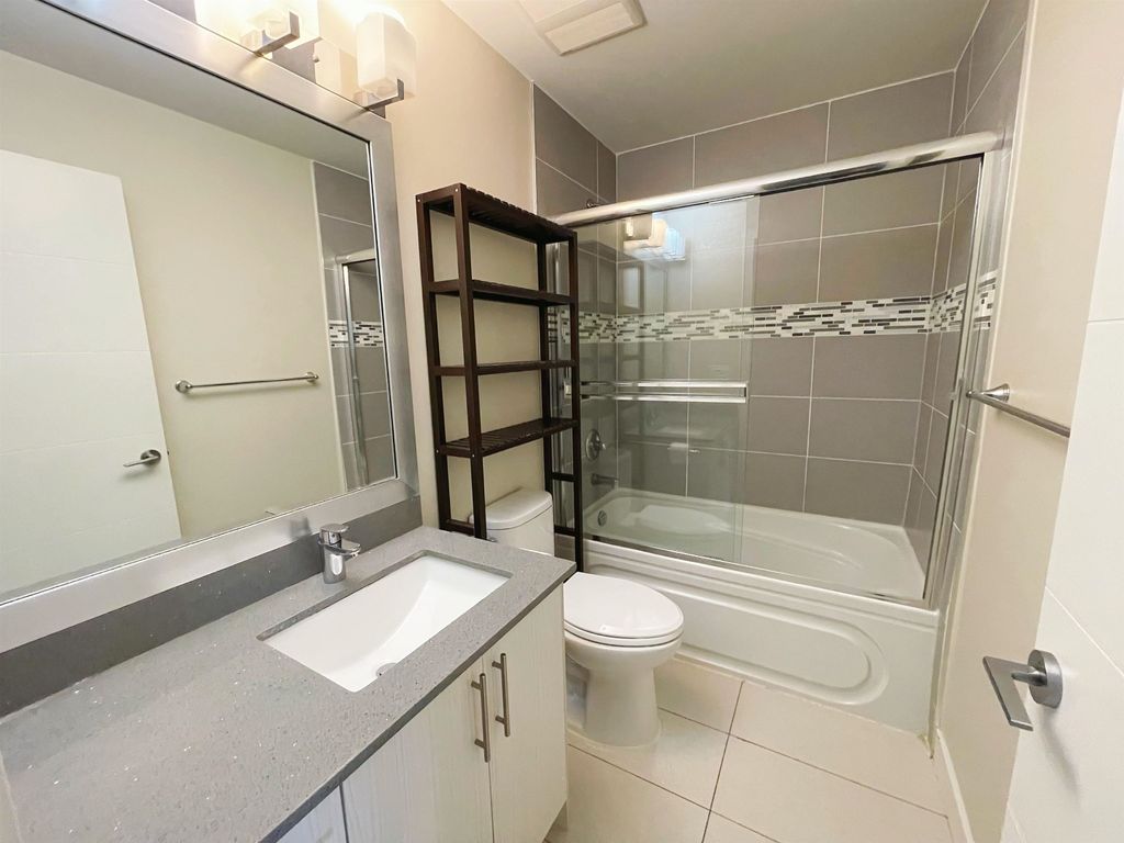 listing image 1102925826898066115