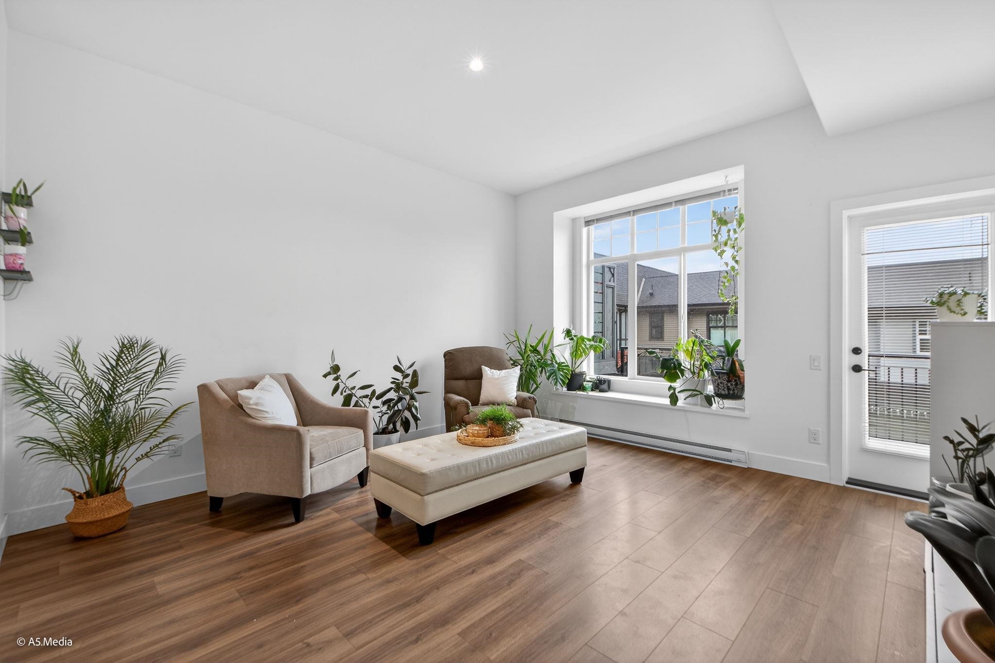 3552 Victoria Drive 44