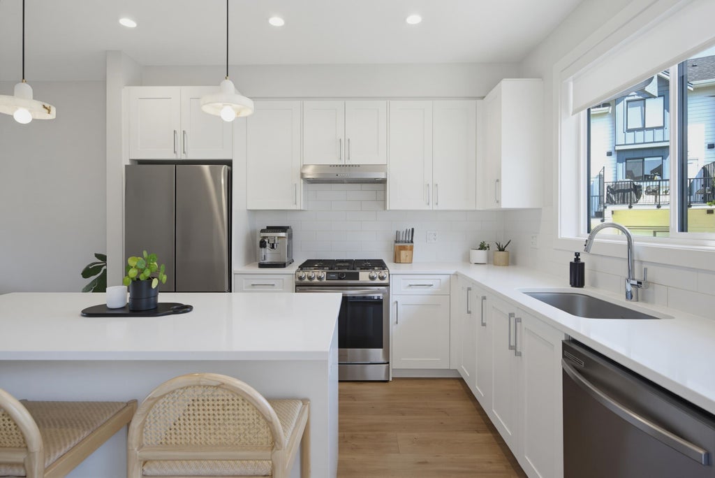 Photo of 1871 165a Street #8, Surrey, BC V3Z 9N3 (MLS # R3163387)
