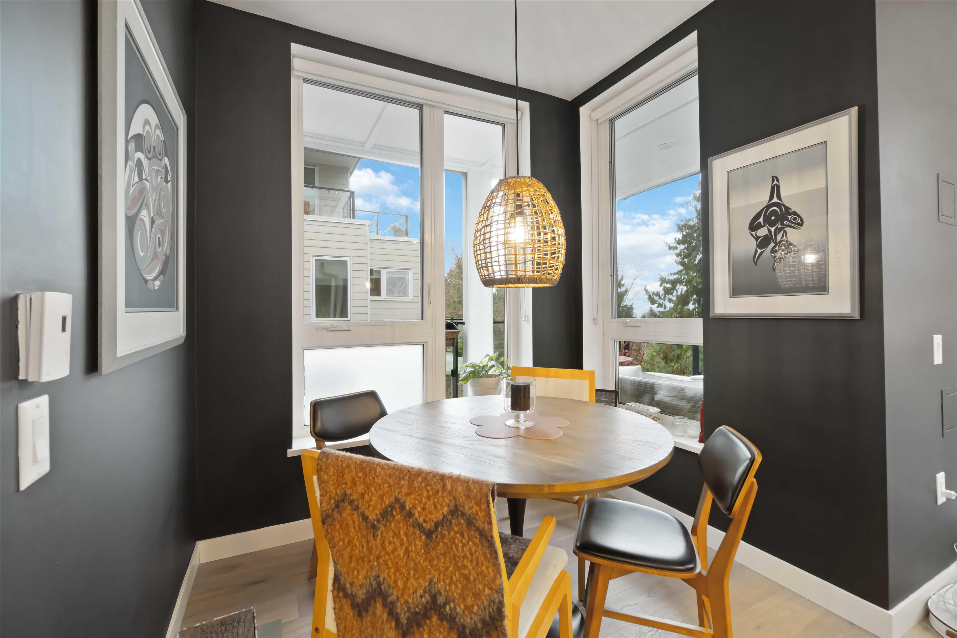 2137 Chesterfield Avenue 403