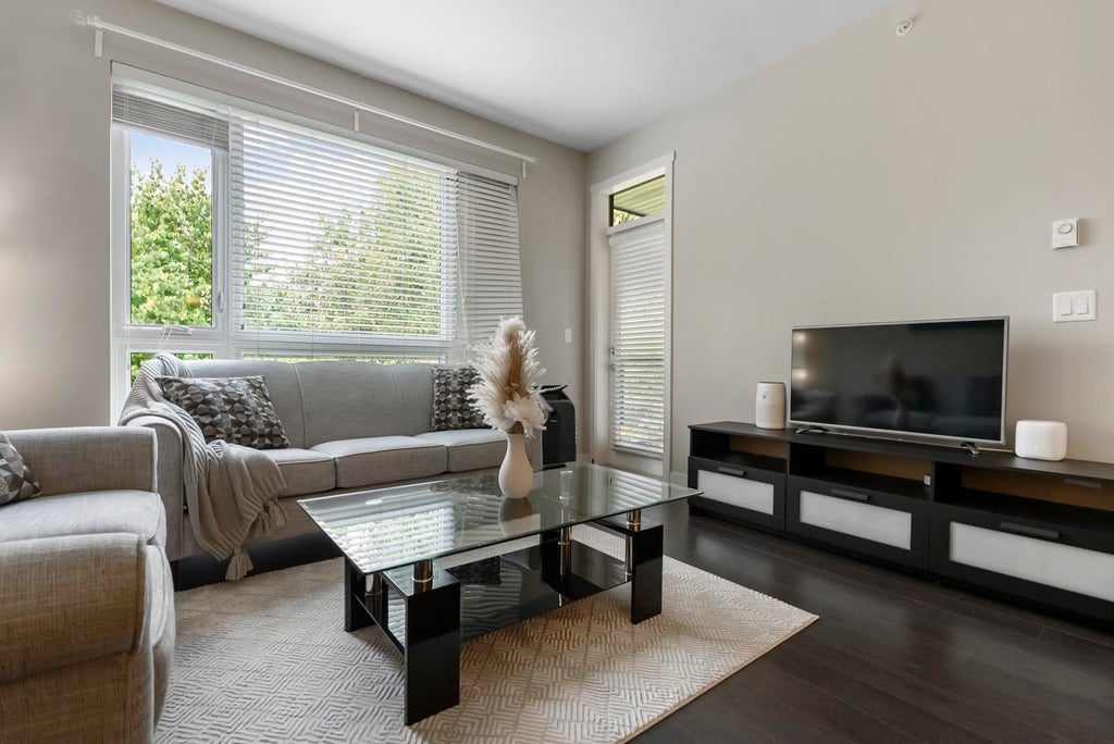 Photo of 14358 60 Avenue #406, Surrey, BC V3X 0G3 (MLS # R3153053)