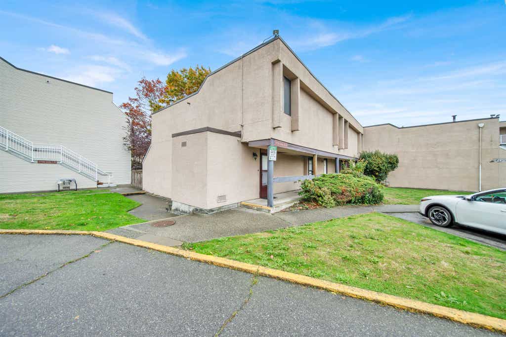 Photo of 17702 60 Avenue #28, Surrey, BC V3S 1V2 (MLS # R3153637)