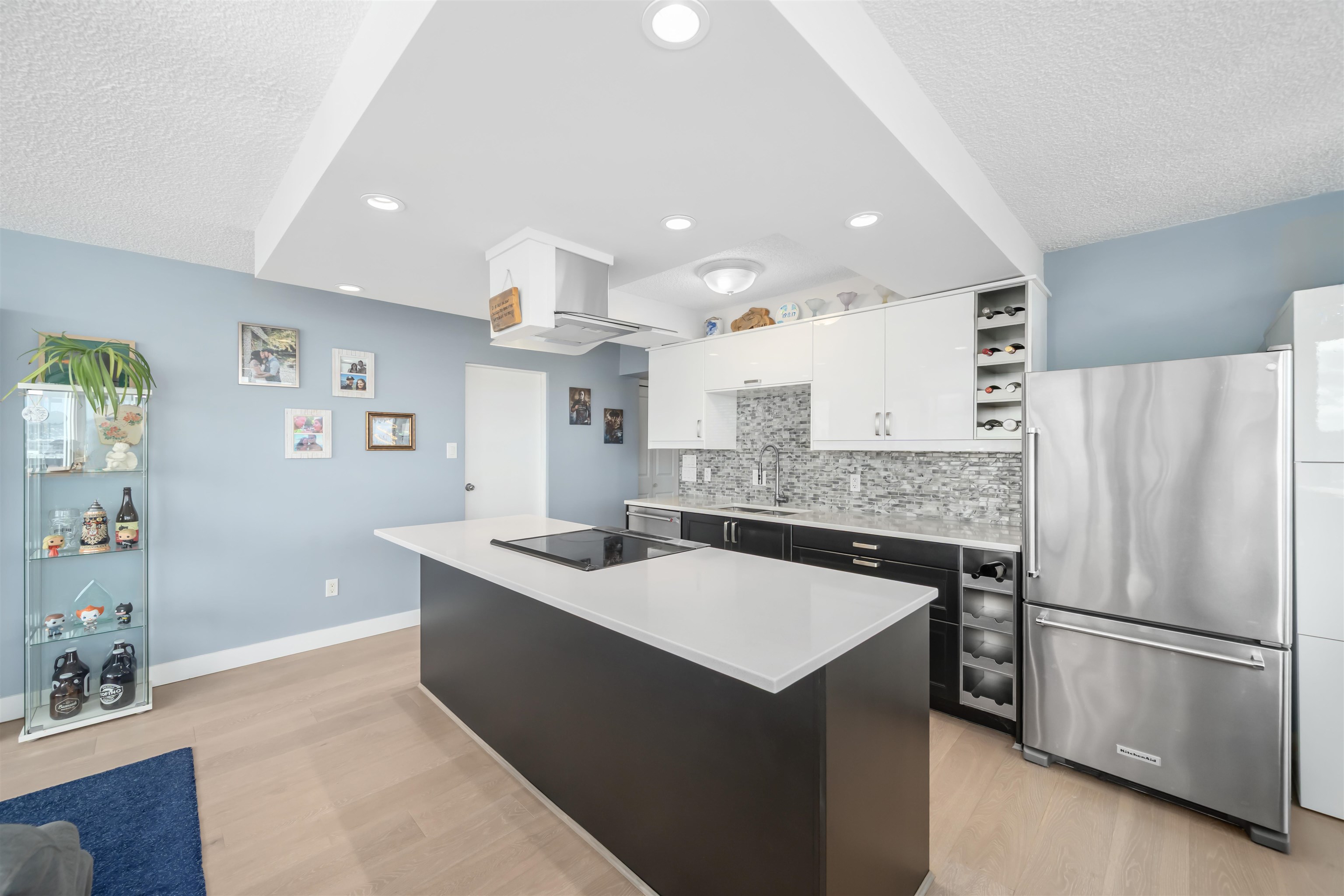 31 Elliot Street 903