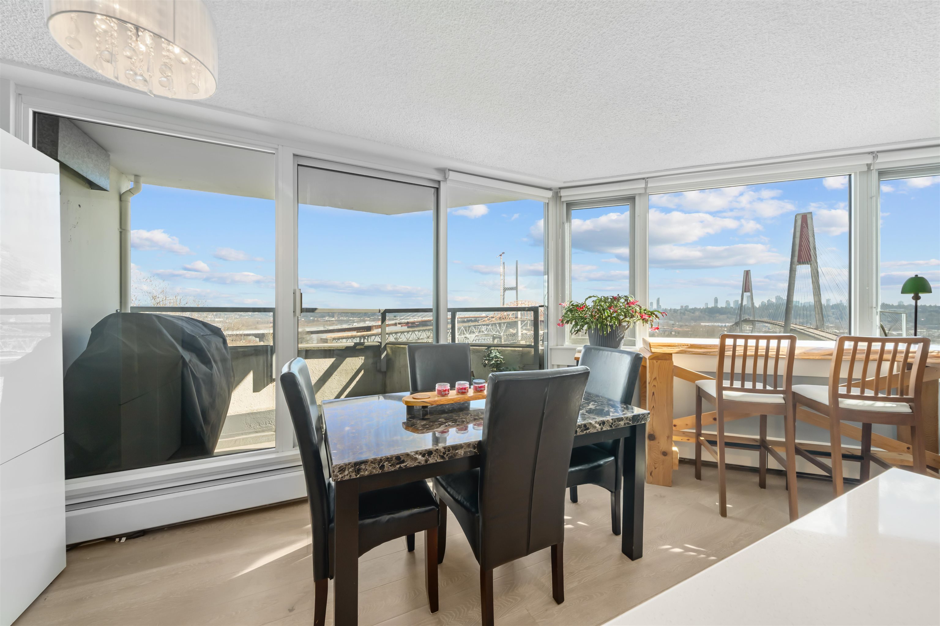 31 Elliot Street 903