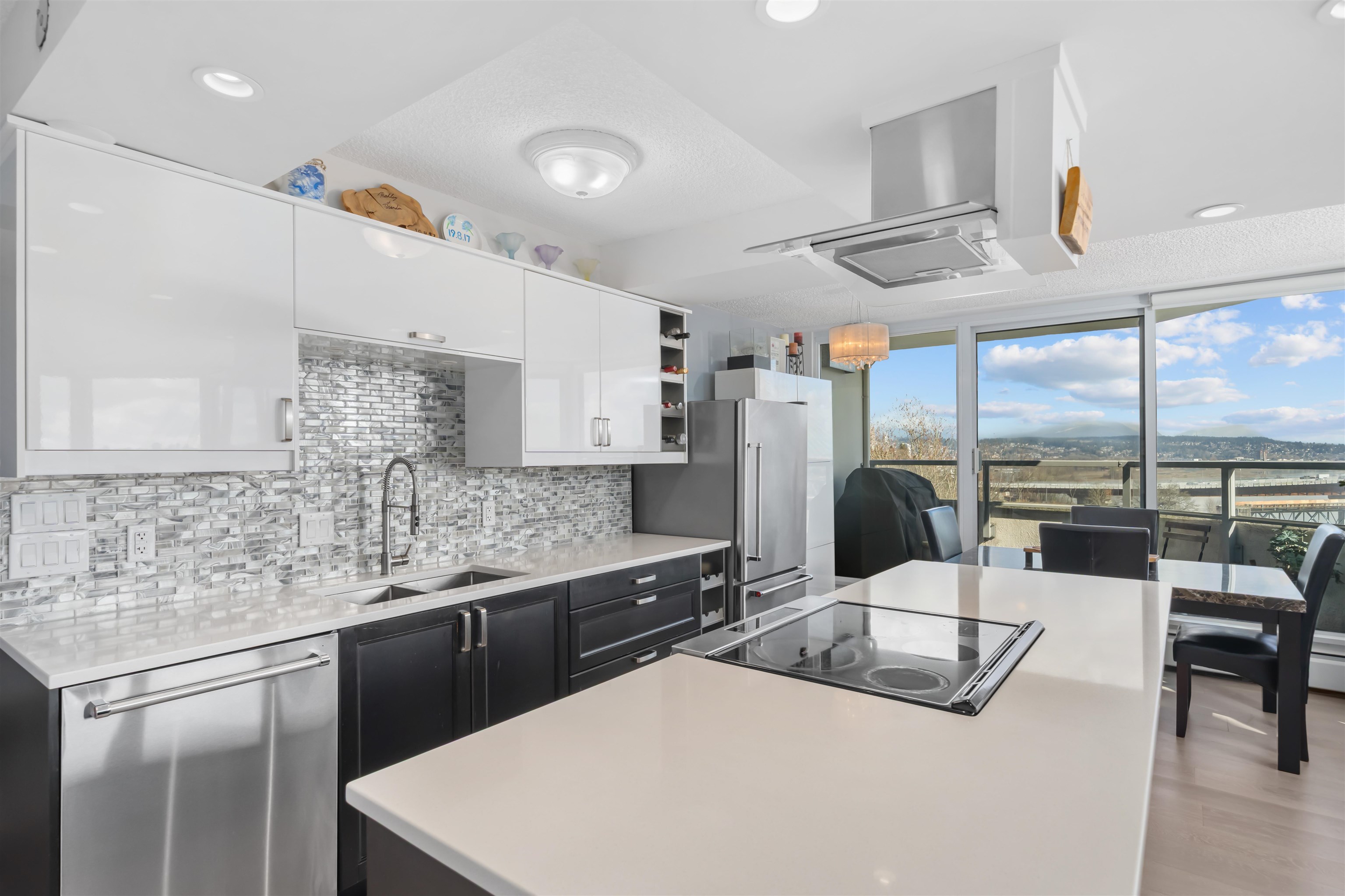 31 Elliot Street 903