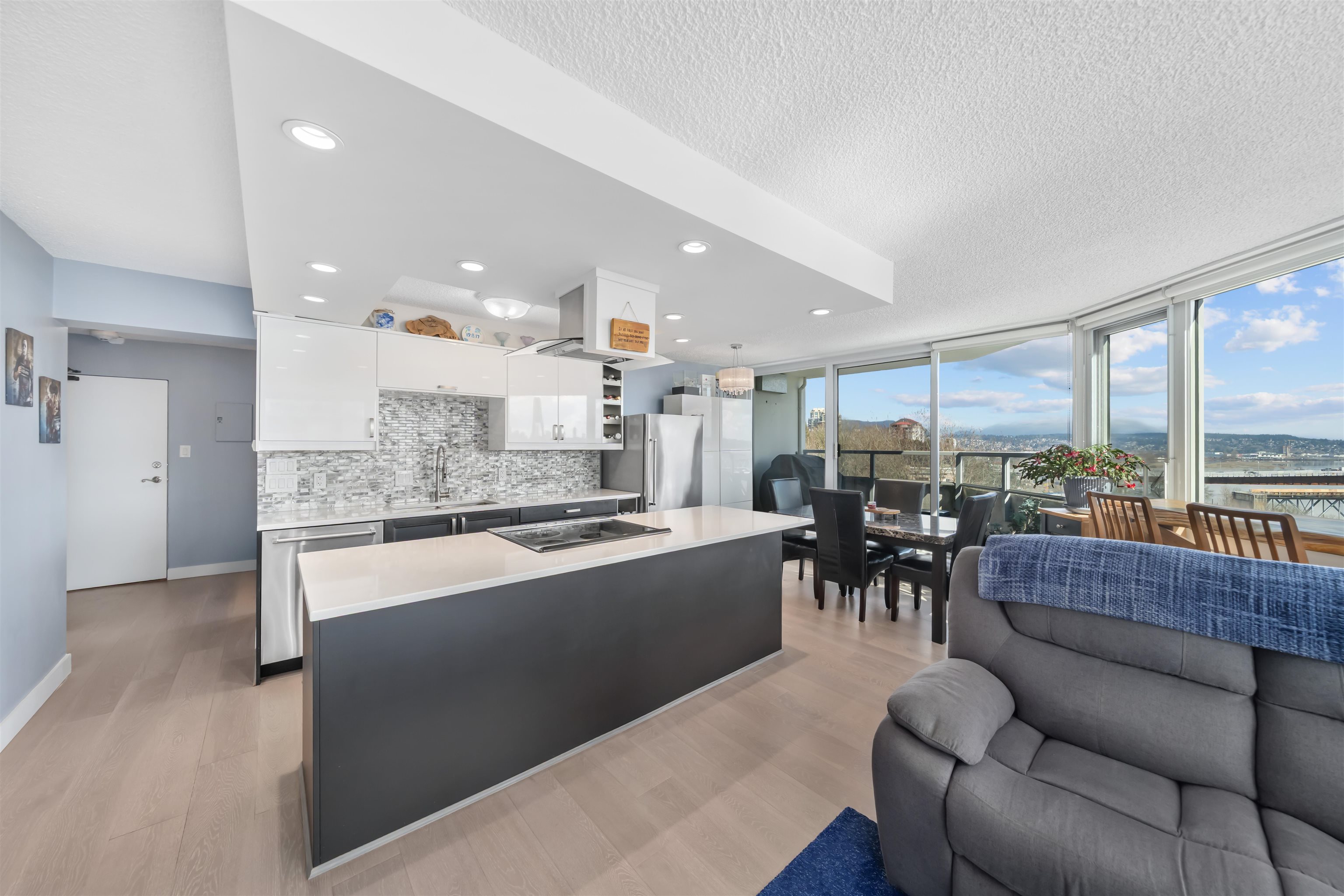 31 Elliot Street 903