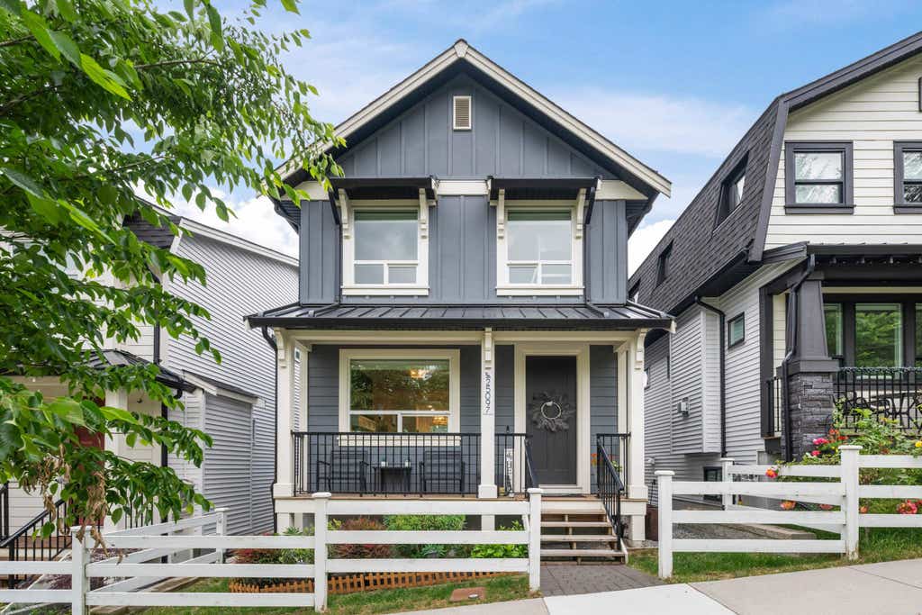 Photo of 25097 112 Avenue, Maple Ridge, BC V2W 0K6 (MLS # R3150327)