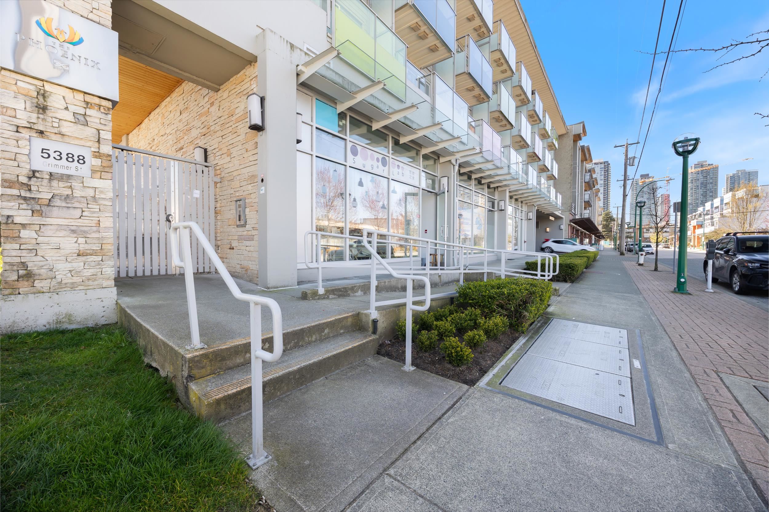 5388 Grimmer Street 311