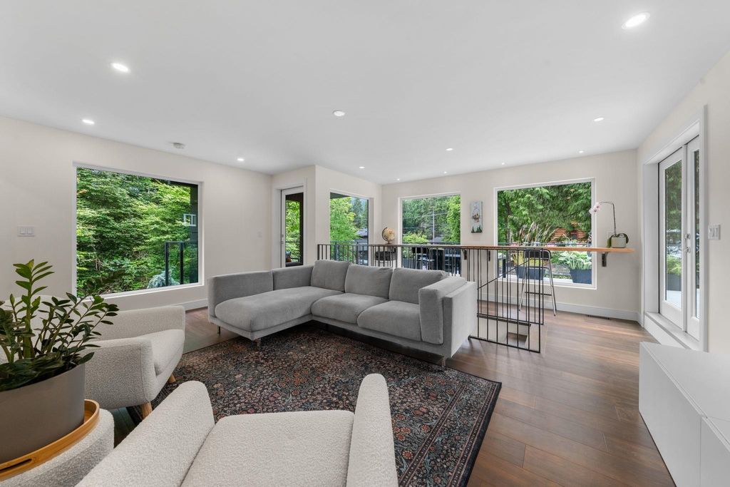 listing image 1105096891425209252