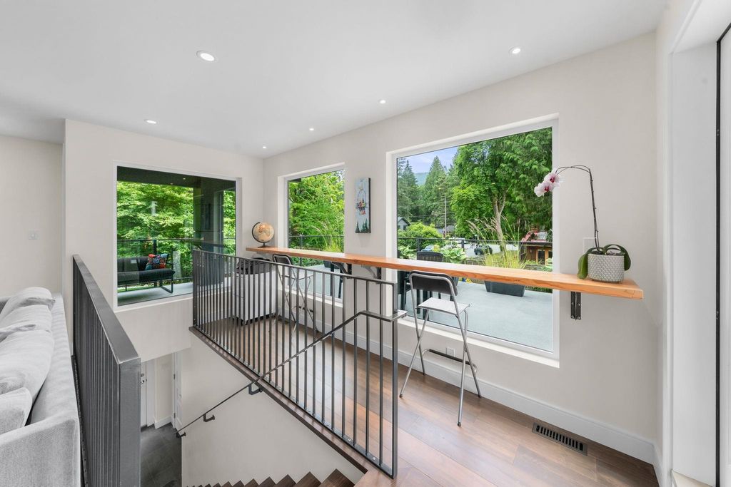 listing image 1109283743694179511