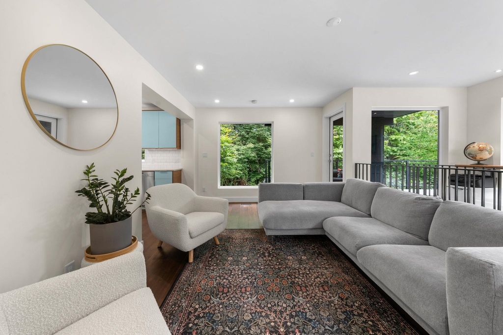 listing image 1108584444103907135