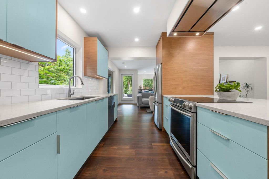 listing image 1102266665842206155