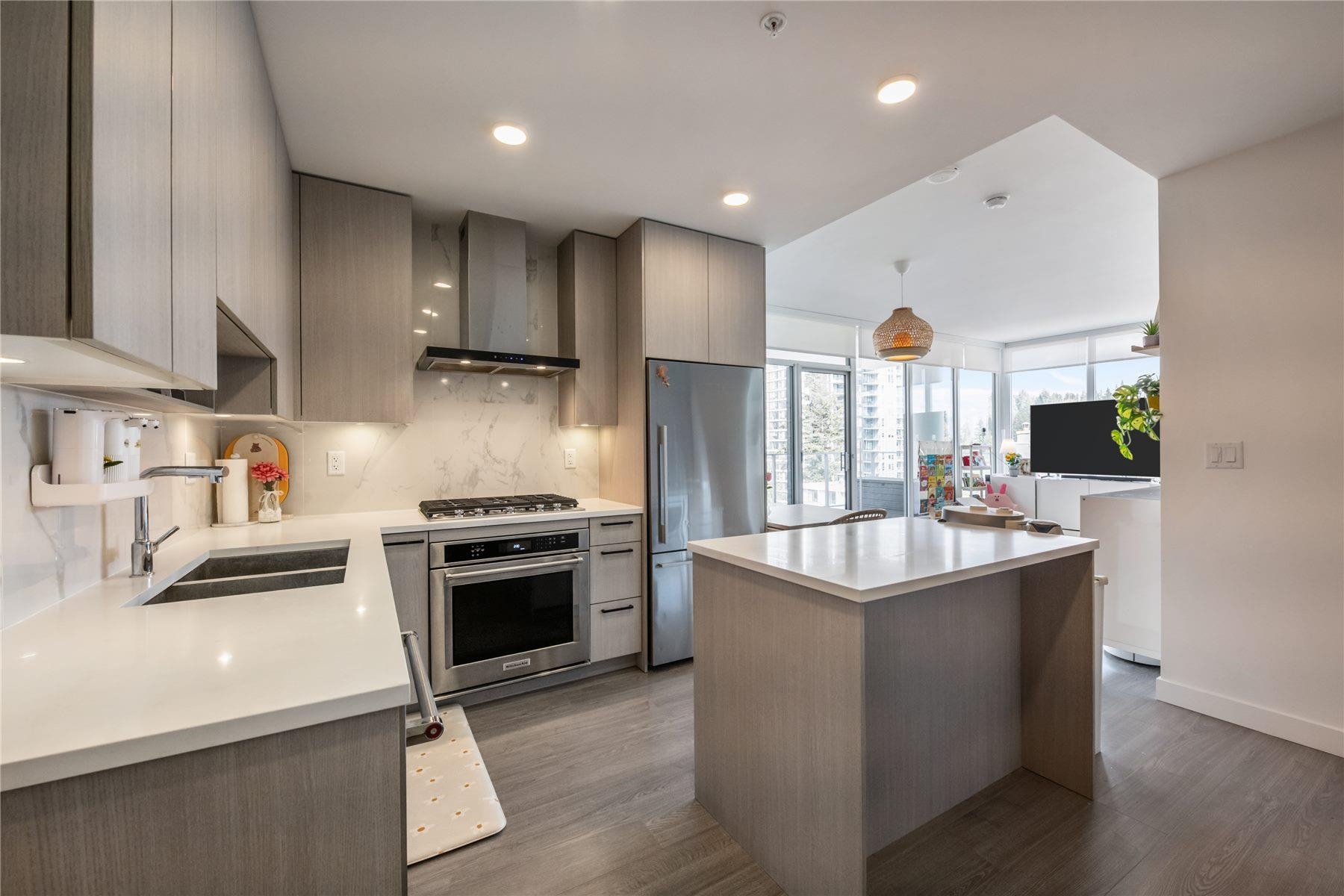 555 Sydney Avenue 1102