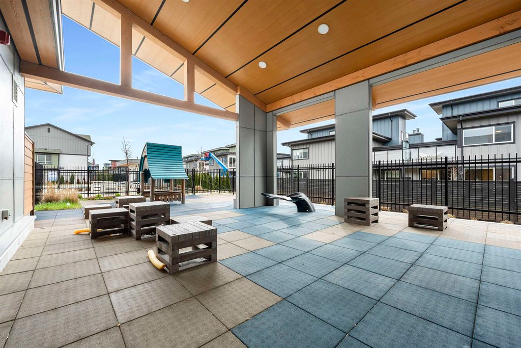 listing image 1103455780332067633