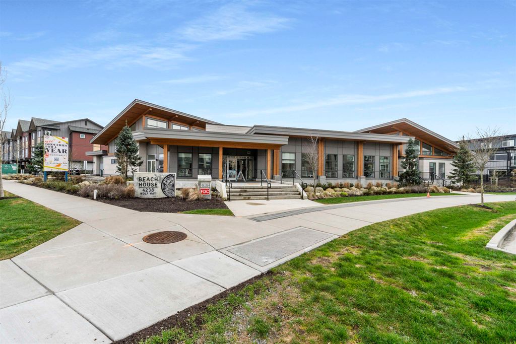 listing image 1102973208487783295