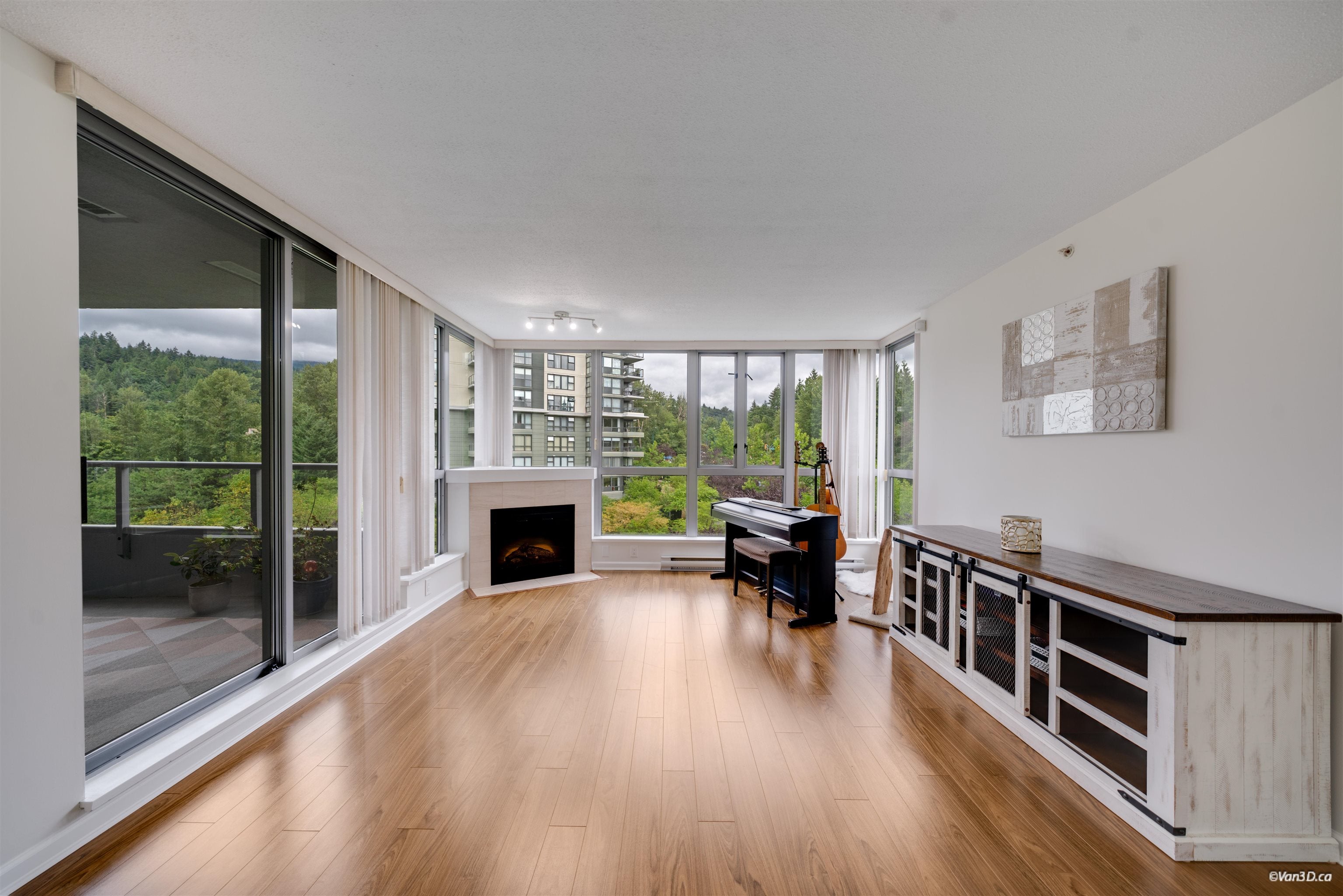 295 Guildford Way 501