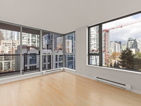 1295 Richards Street 701 Vancouver BC V6B 1B7