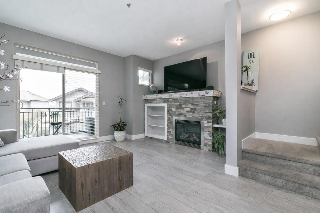 Photo of 20326 68 Avenue #10, Langley, BC V2Y 0E3 (MLS # R3143247)