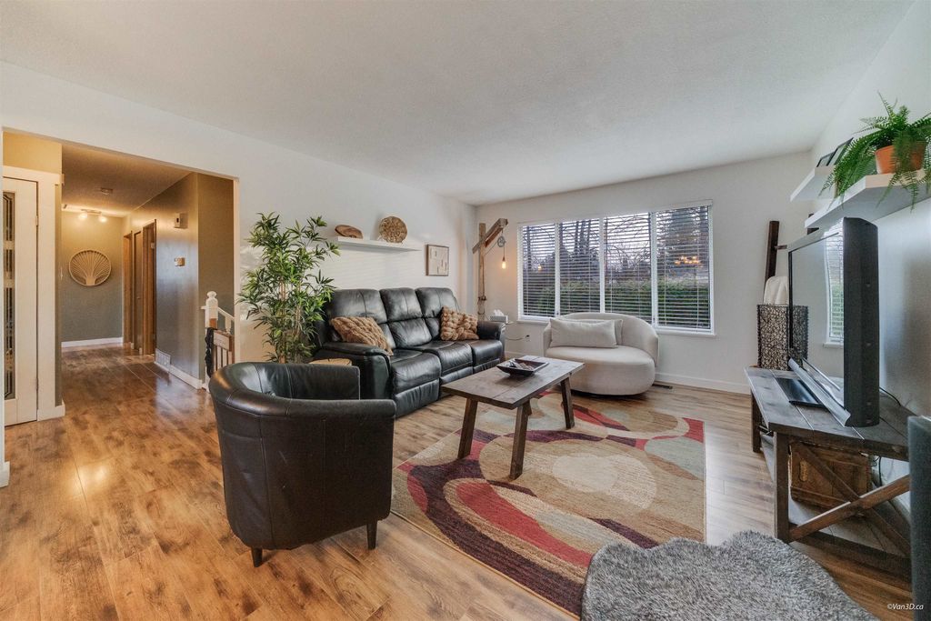 Photo of 12515 227 Street, Maple Ridge, BC V2X 6K4 (MLS # R3109117)