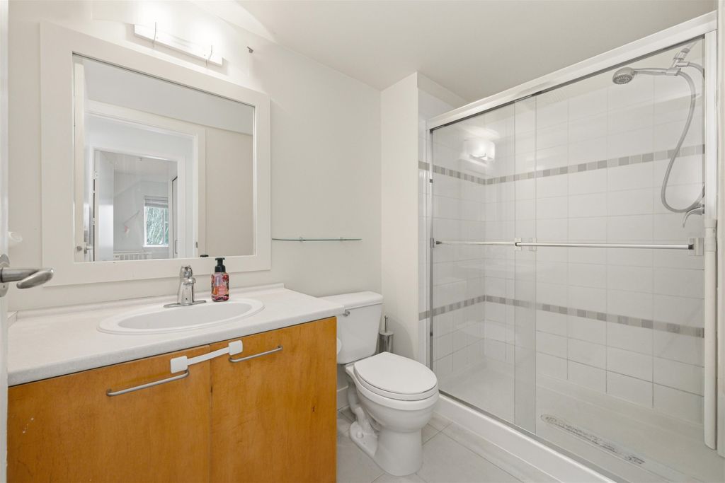 listing image 1105177630264171182