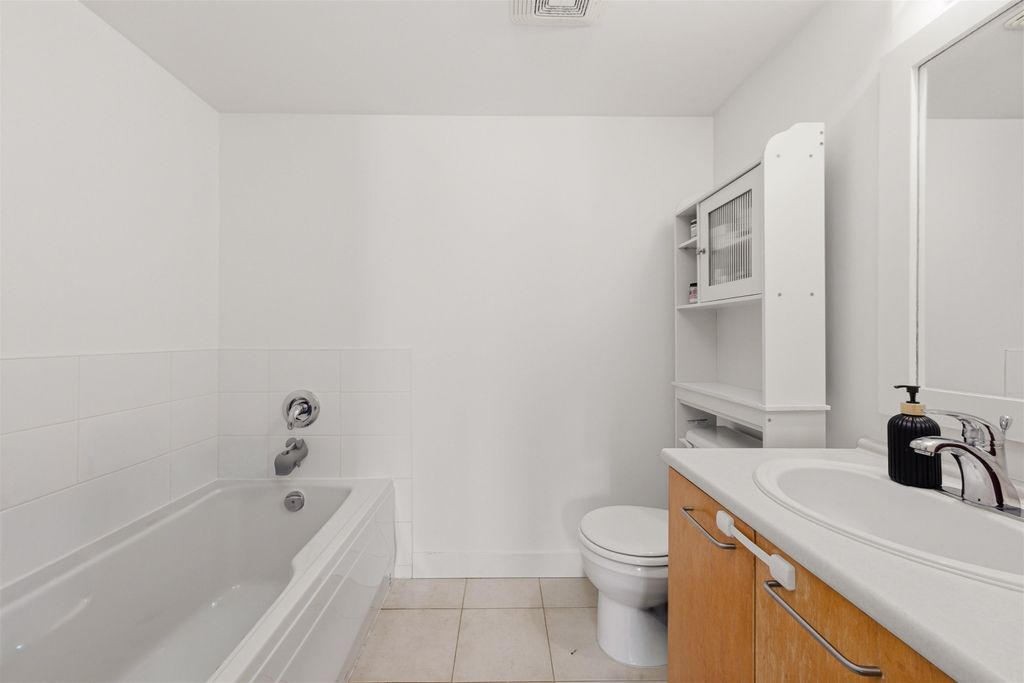 listing image 1105323573209555538