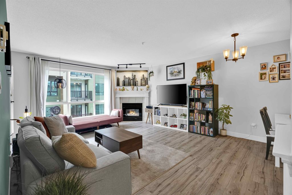 Photo of 20200 54a Avenue #405, Langley, BC V3A 3W7 (MLS # R3141107)