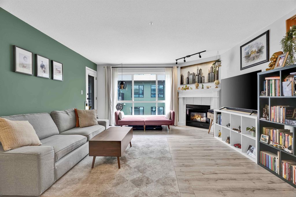 Photo of 20200 54a Avenue #405, Langley, BC V3A 3W7 (MLS # R3141107)