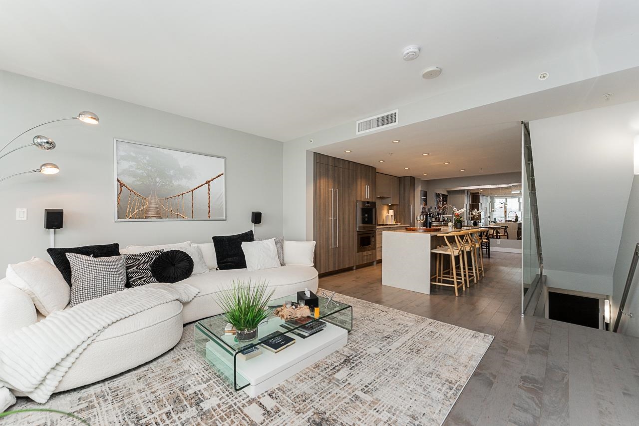 210 Salter Street TH511