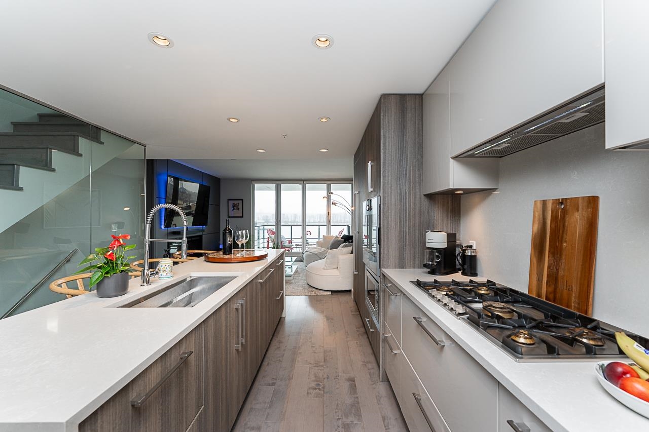 210 Salter Street TH511