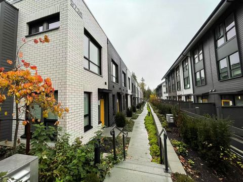 9735 University Crescent 4 Burnaby BC V5A 0E8