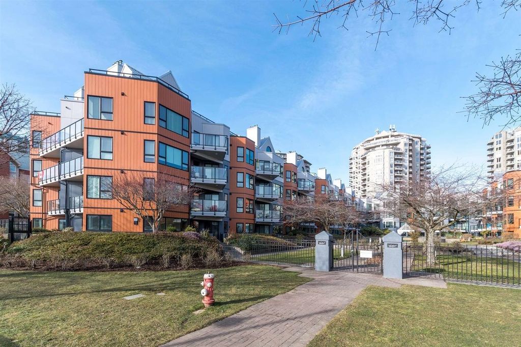 listing image 1104540619396750327