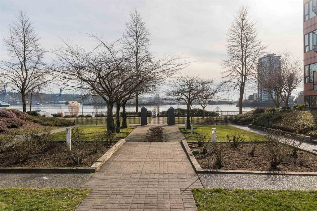 listing image 1103693000734546304