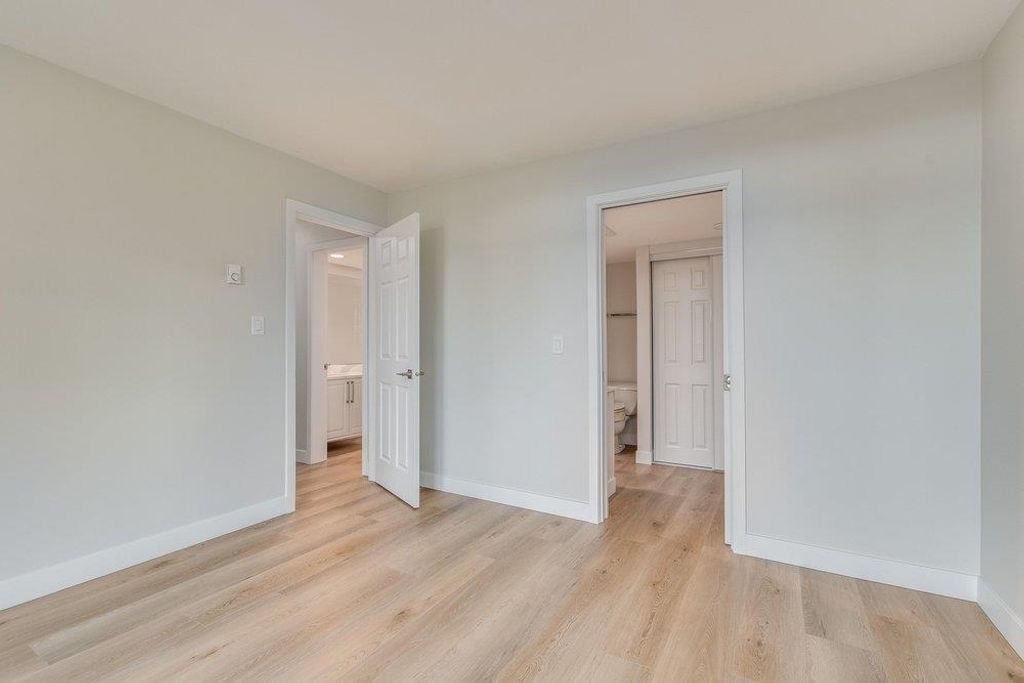 listing image 1105119104824274636