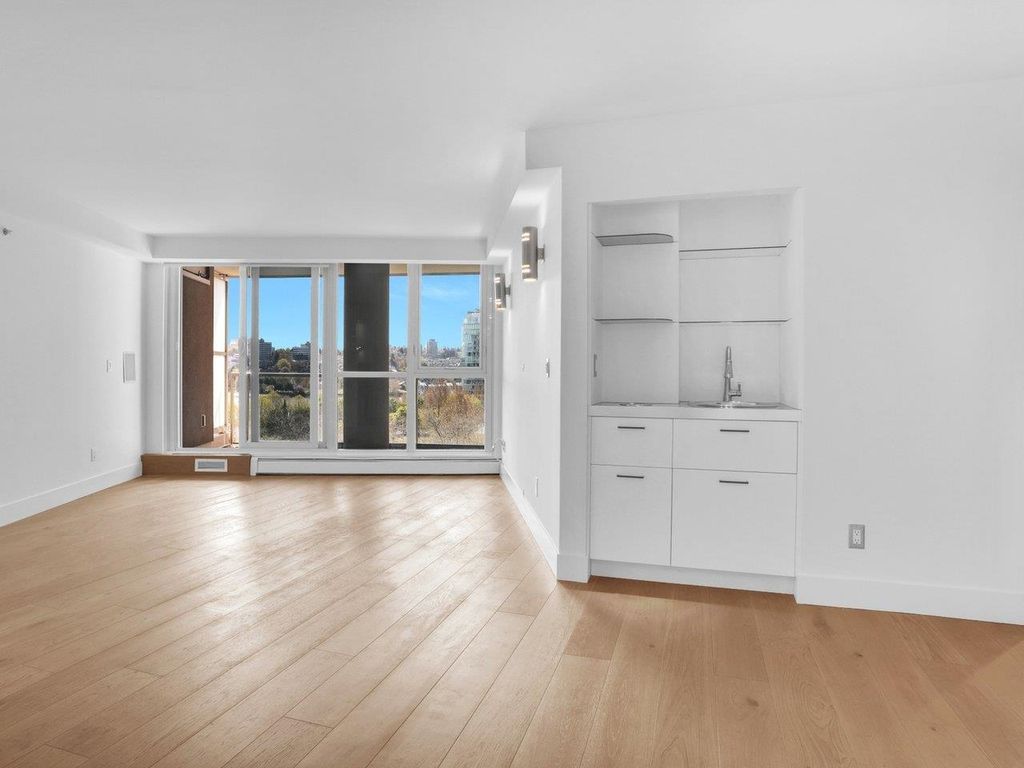 listing image 1108905746307621769