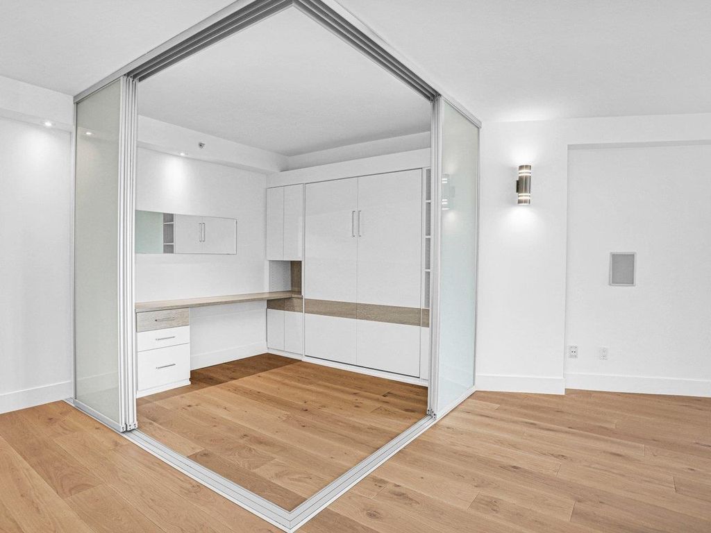 listing image 1109926866727253241