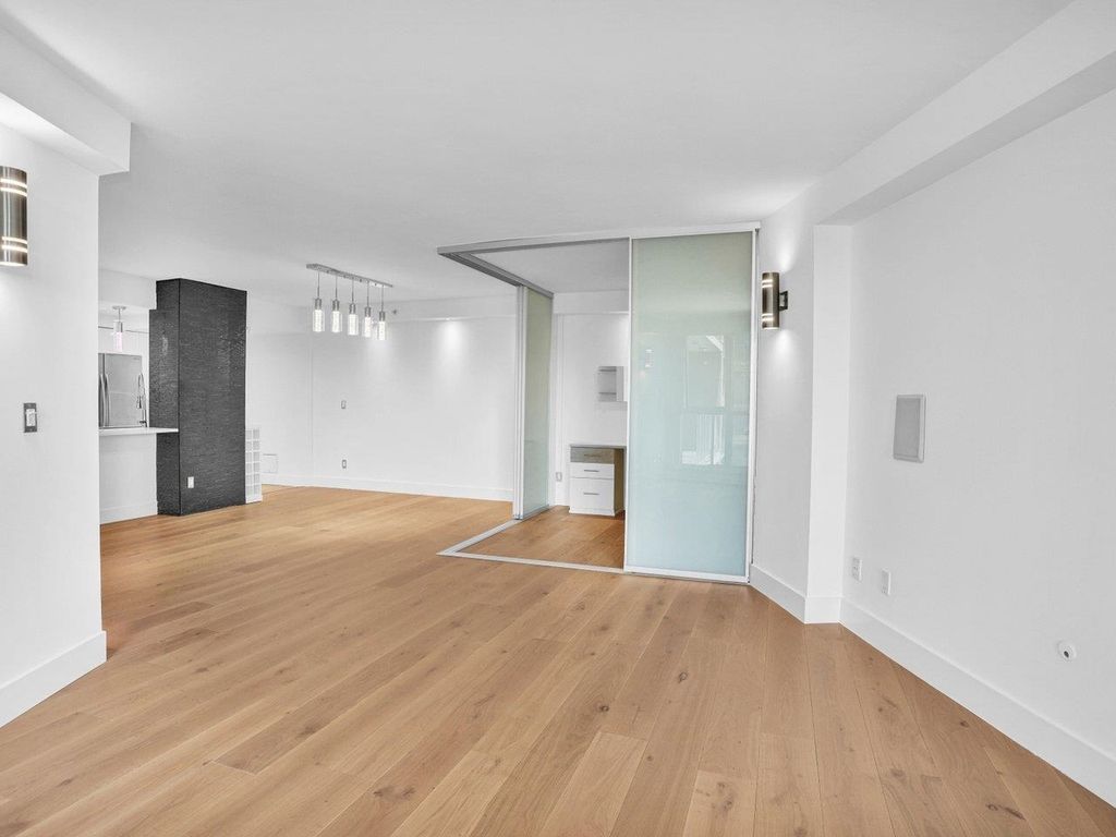 listing image 1108472537965445652