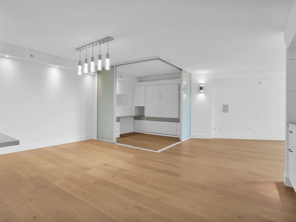 listing image 1107295491485624245