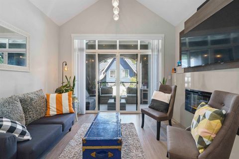 15677 28 Avenue 73 Surrey BC V3Z 0E5