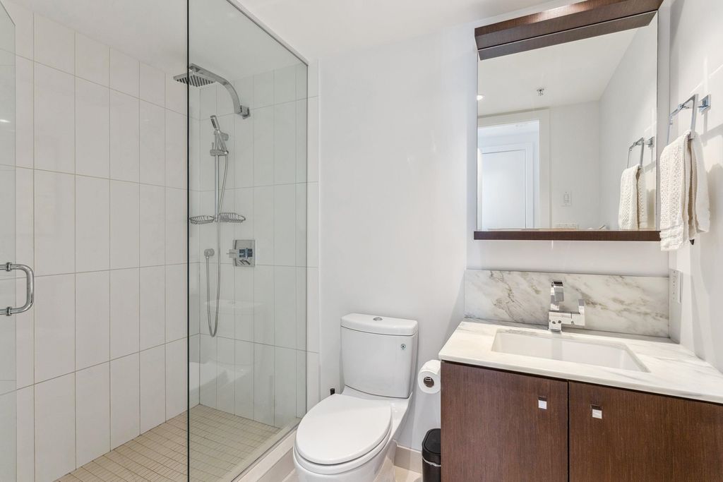 listing image 1105594783211686393